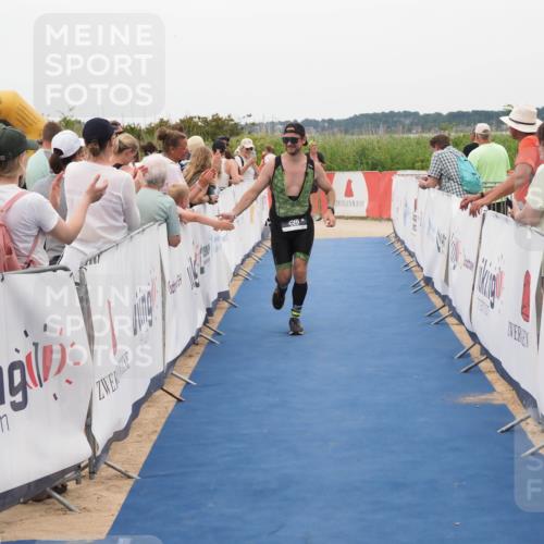 22.06.2025 - Viking Triathlon MichiJ http://msf.ph/oto/8129456 22.06.2025 15:28:47 Ziel 296 meine-sportfotos.de