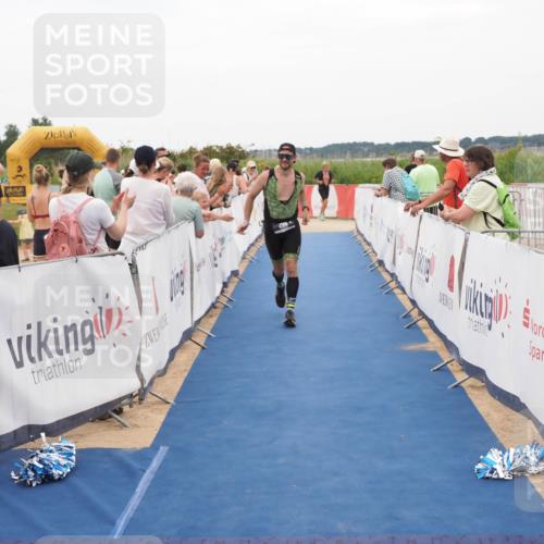 22.06.2025 - Viking Triathlon MichiJ http://msf.ph/oto/8129472 22.06.2025 15:28:48 Ziel 296 meine-sportfotos.de