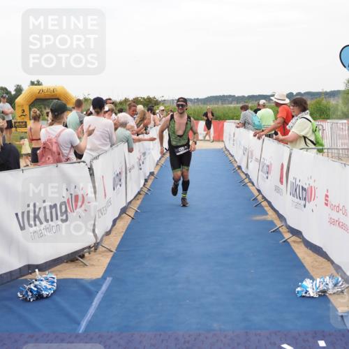 22.06.2025 - Viking Triathlon MichiJ http://msf.ph/oto/8129476 22.06.2025 15:28:48 Ziel 296 meine-sportfotos.de