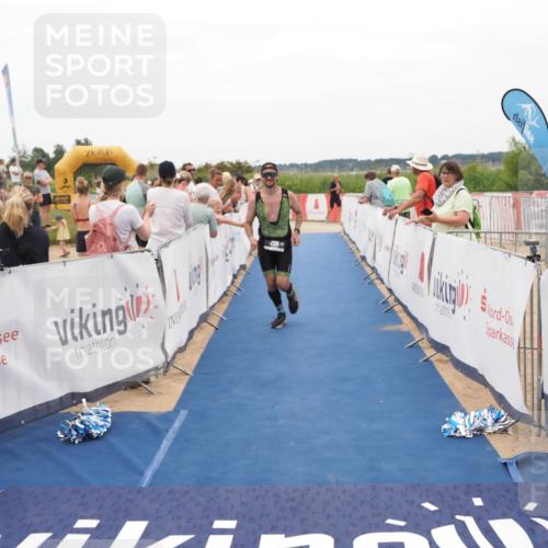 22.06.2025 - Viking Triathlon MichiJ http://msf.ph/oto/8129486 22.06.2025 15:28:48 Ziel 296 meine-sportfotos.de