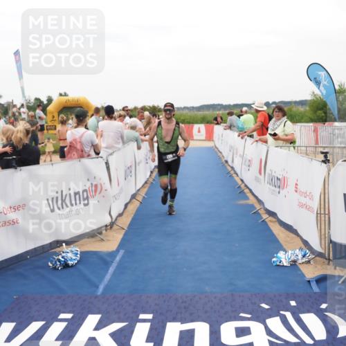 22.06.2025 - Viking Triathlon MichiJ http://msf.ph/oto/8129495 22.06.2025 15:28:49 Ziel 47, 296 meine-sportfotos.de