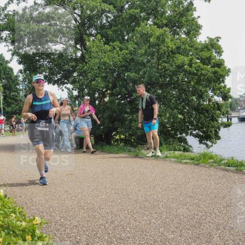 22.06.2025 - Viking Triathlon KatJ http://msf.ph/oto/8129514 22.06.2025 13:57:28 Laufen 531 meine-sportfotos.de