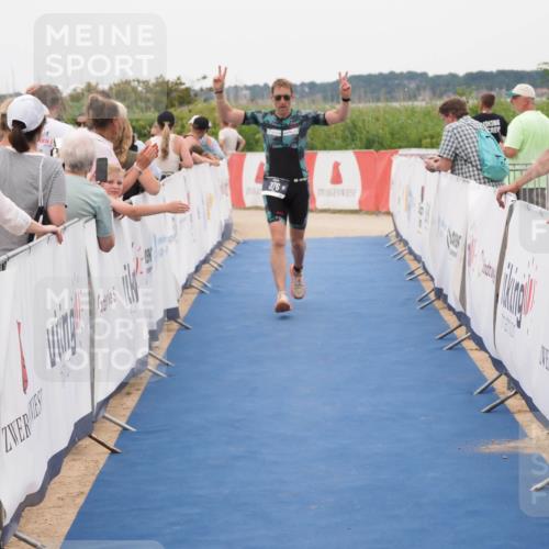 22.06.2025 - Viking Triathlon MichiJ http://msf.ph/oto/8129710 22.06.2025 15:29:19 Ziel 376 meine-sportfotos.de