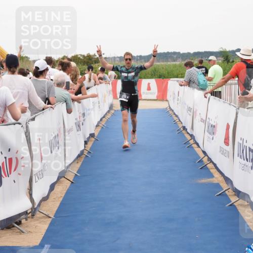 22.06.2025 - Viking Triathlon MichiJ http://msf.ph/oto/8129723 22.06.2025 15:29:19 Ziel 376 meine-sportfotos.de