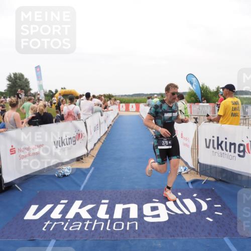 22.06.2025 - Viking Triathlon MichiJ http://msf.ph/oto/8129776 22.06.2025 15:29:22 Ziel 376 meine-sportfotos.de