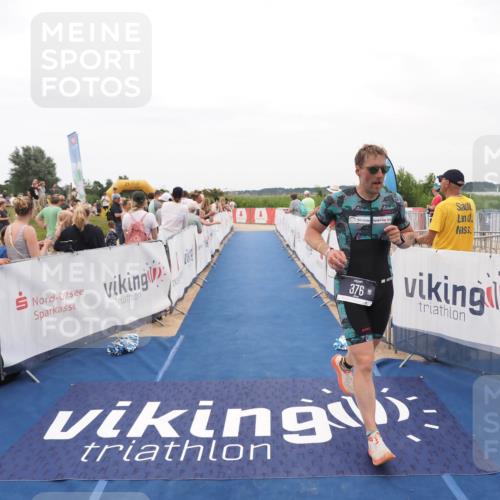 22.06.2025 - Viking Triathlon MichiJ http://msf.ph/oto/8129779 22.06.2025 15:29:22 Ziel 376 meine-sportfotos.de