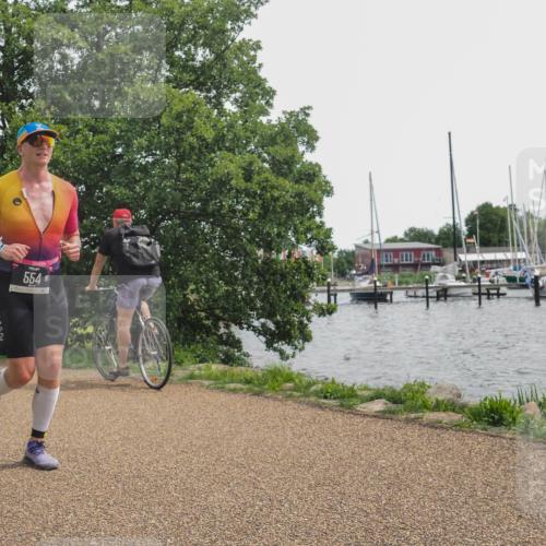 22.06.2025 - Viking Triathlon KatJ http://msf.ph/oto/8129818 22.06.2025 13:58:32 Laufen 372, 554 meine-sportfotos.de
