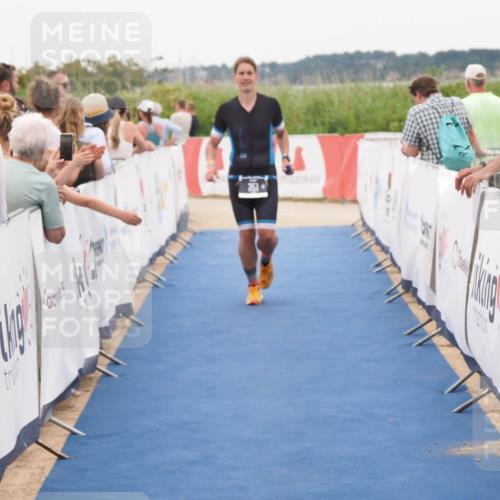 22.06.2025 - Viking Triathlon MichiJ http://msf.ph/oto/8129984 22.06.2025 15:29:50 Ziel 351 meine-sportfotos.de