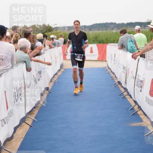 22.06.2025 - Viking Triathlon MichiJ http://msf.ph/oto/8129993 22.06.2025 15:29:51 Ziel 351 meine-sportfotos.de