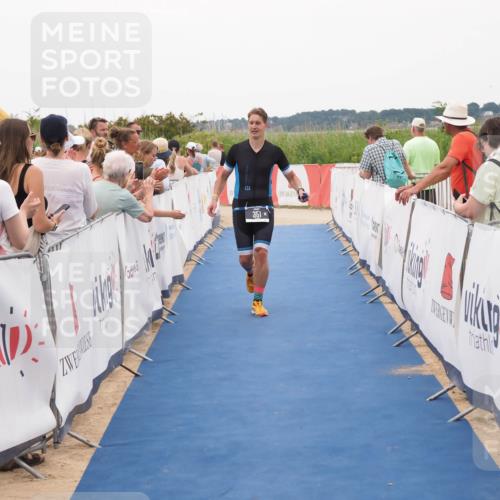22.06.2025 - Viking Triathlon MichiJ http://msf.ph/oto/8130001 22.06.2025 15:29:51 Ziel 351 meine-sportfotos.de