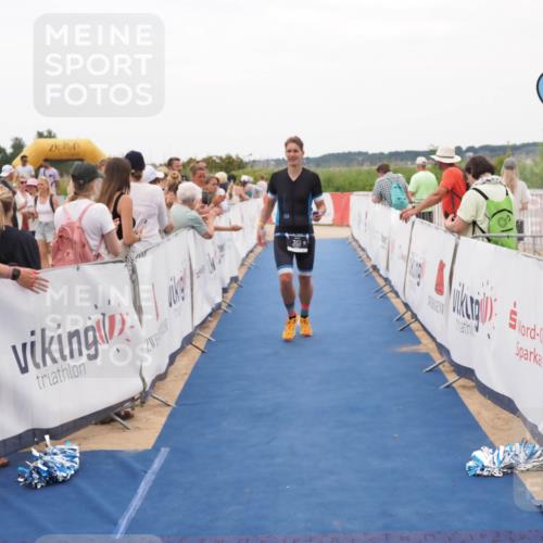22.06.2025 - Viking Triathlon MichiJ http://msf.ph/oto/8130016 22.06.2025 15:29:52 Ziel 351 meine-sportfotos.de