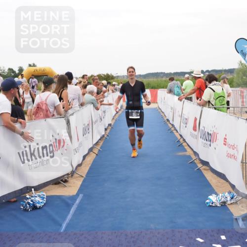 22.06.2025 - Viking Triathlon MichiJ http://msf.ph/oto/8130021 22.06.2025 15:29:52 Ziel 351 meine-sportfotos.de