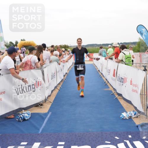 22.06.2025 - Viking Triathlon MichiJ http://msf.ph/oto/8130023 22.06.2025 15:29:53 Ziel 351 meine-sportfotos.de