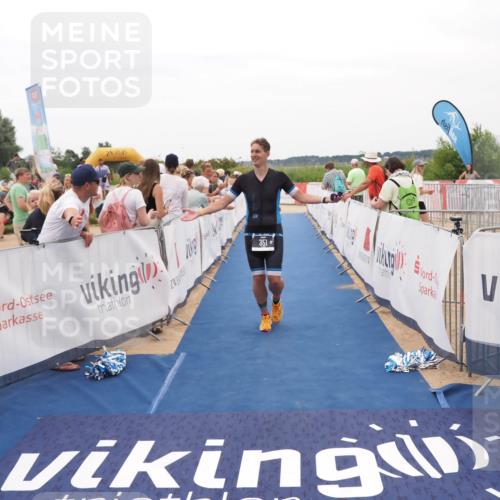 22.06.2025 - Viking Triathlon MichiJ http://msf.ph/oto/8130028 22.06.2025 15:29:53 Ziel 351 meine-sportfotos.de