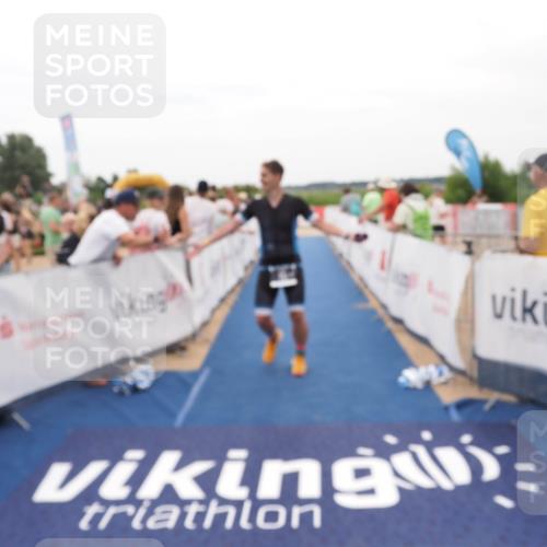 22.06.2025 - Viking Triathlon MichiJ http://msf.ph/oto/8130035 22.06.2025 15:29:54 Ziel 351 meine-sportfotos.de