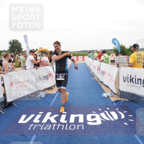 22.06.2025 - Viking Triathlon MichiJ http://msf.ph/oto/8130045 22.06.2025 15:29:54 Ziel 351 meine-sportfotos.de