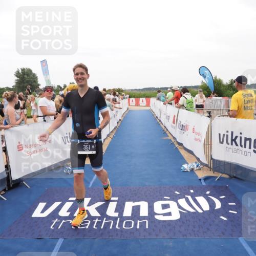 22.06.2025 - Viking Triathlon MichiJ http://msf.ph/oto/8130051 22.06.2025 15:29:55 Ziel 351 meine-sportfotos.de