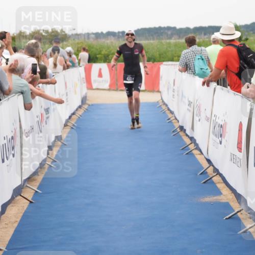 22.06.2025 - Viking Triathlon MichiJ http://msf.ph/oto/8130058 22.06.2025 15:30:03 Ziel 433 meine-sportfotos.de