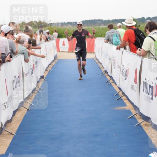 22.06.2025 - Viking Triathlon MichiJ http://msf.ph/oto/8130068 22.06.2025 15:30:03 Ziel 433 meine-sportfotos.de