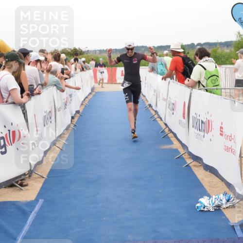 22.06.2025 - Viking Triathlon MichiJ http://msf.ph/oto/8130088 22.06.2025 15:30:05 Ziel 433 meine-sportfotos.de