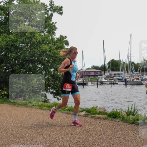 22.06.2025 - Viking Triathlon KatJ http://msf.ph/oto/8130133 22.06.2025 14:00:38 Laufen 605 meine-sportfotos.de