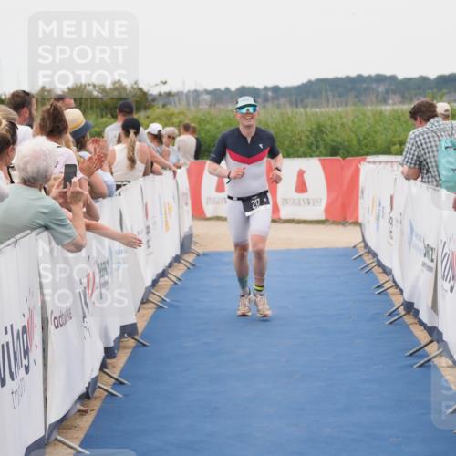 22.06.2025 - Viking Triathlon MichiJ http://msf.ph/oto/8130141 22.06.2025 15:30:10 Ziel 217, 433 meine-sportfotos.de