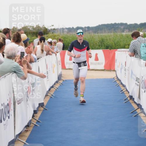 22.06.2025 - Viking Triathlon MichiJ http://msf.ph/oto/8130144 22.06.2025 15:30:10 Ziel 217, 433 meine-sportfotos.de