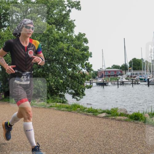 22.06.2025 - Viking Triathlon KatJ http://msf.ph/oto/8130147 22.06.2025 14:00:42 Laufen 425 meine-sportfotos.de