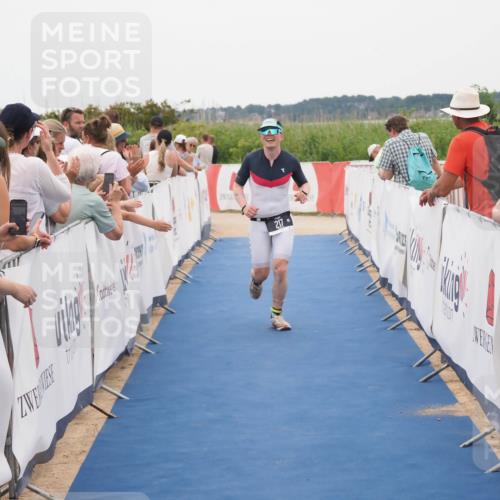 22.06.2025 - Viking Triathlon MichiJ http://msf.ph/oto/8130158 22.06.2025 15:30:11 Ziel 217 meine-sportfotos.de