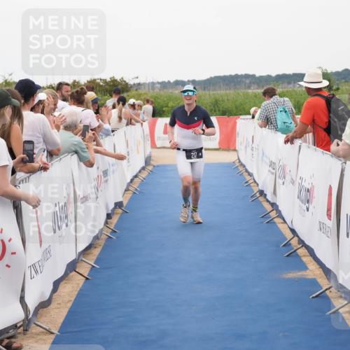 22.06.2025 - Viking Triathlon MichiJ http://msf.ph/oto/8130160 22.06.2025 15:30:11 Ziel 217 meine-sportfotos.de
