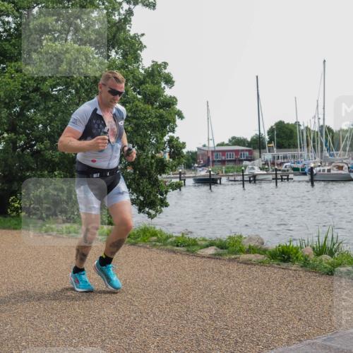 22.06.2025 - Viking Triathlon KatJ http://msf.ph/oto/8130164 22.06.2025 14:00:47 Laufen 76 meine-sportfotos.de