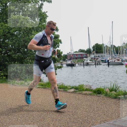22.06.2025 - Viking Triathlon KatJ http://msf.ph/oto/8130166 22.06.2025 14:00:47 Laufen 76 meine-sportfotos.de