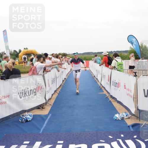 22.06.2025 - Viking Triathlon MichiJ http://msf.ph/oto/8130182 22.06.2025 15:30:12 Ziel 217 meine-sportfotos.de