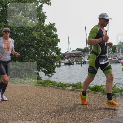 22.06.2025 - Viking Triathlon KatJ http://msf.ph/oto/8130183 22.06.2025 14:00:53 Laufen 99, 253, 281, 532 meine-sportfotos.de