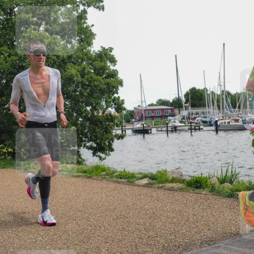 22.06.2025 - Viking Triathlon KatJ http://msf.ph/oto/8130186 22.06.2025 14:00:53 Laufen 99, 253, 281, 532 meine-sportfotos.de