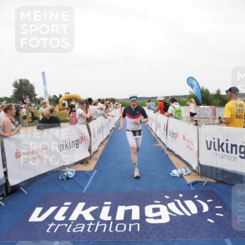 22.06.2025 - Viking Triathlon MichiJ http://msf.ph/oto/8130203 22.06.2025 15:30:13 Ziel 217 meine-sportfotos.de