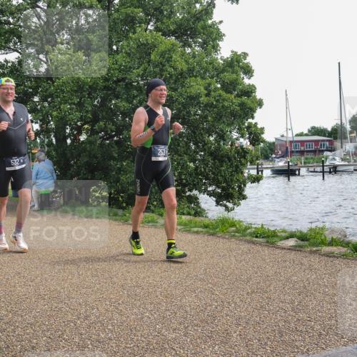 22.06.2025 - Viking Triathlon KatJ http://msf.ph/oto/8130204 22.06.2025 14:00:56 Laufen 99, 253, 532 meine-sportfotos.de
