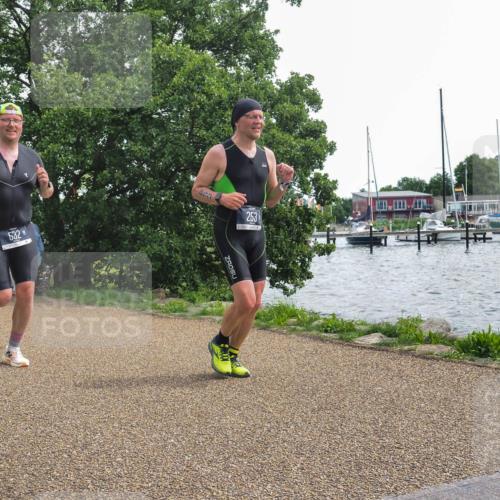 22.06.2025 - Viking Triathlon KatJ http://msf.ph/oto/8130208 22.06.2025 14:00:56 Laufen 99, 253, 532 meine-sportfotos.de