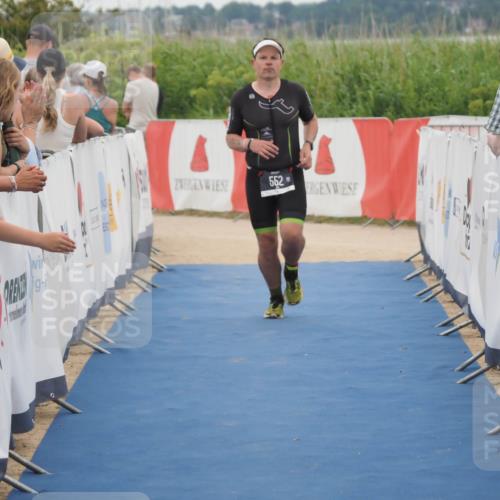 22.06.2025 - Viking Triathlon MichiJ http://msf.ph/oto/8130221 22.06.2025 15:30:21 Ziel 552 meine-sportfotos.de