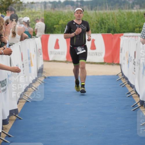 22.06.2025 - Viking Triathlon MichiJ http://msf.ph/oto/8130223 22.06.2025 15:30:21 Ziel 552 meine-sportfotos.de
