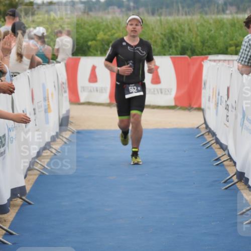 22.06.2025 - Viking Triathlon MichiJ http://msf.ph/oto/8130225 22.06.2025 15:30:22 Ziel 552 meine-sportfotos.de