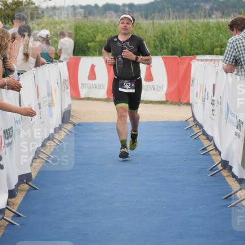 22.06.2025 - Viking Triathlon MichiJ http://msf.ph/oto/8130229 22.06.2025 15:30:22 Ziel 552 meine-sportfotos.de