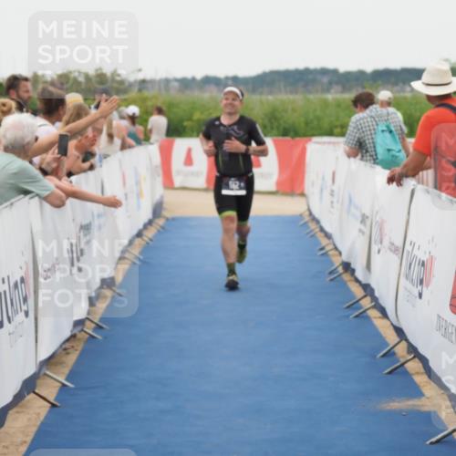 22.06.2025 - Viking Triathlon MichiJ http://msf.ph/oto/8130242 22.06.2025 15:30:23 Ziel 552 meine-sportfotos.de