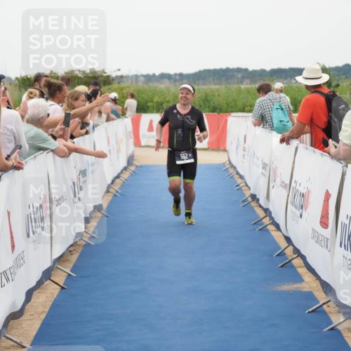 22.06.2025 - Viking Triathlon MichiJ http://msf.ph/oto/8130250 22.06.2025 15:30:23 Ziel 552 meine-sportfotos.de