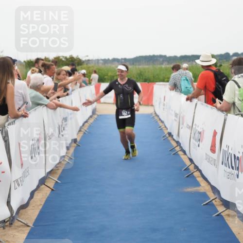 22.06.2025 - Viking Triathlon MichiJ http://msf.ph/oto/8130256 22.06.2025 15:30:23 Ziel 552 meine-sportfotos.de