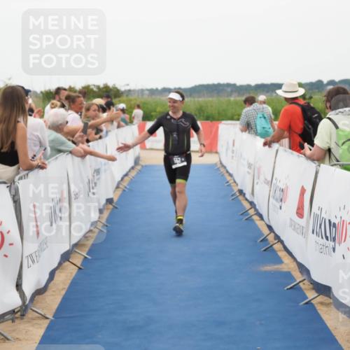 22.06.2025 - Viking Triathlon MichiJ http://msf.ph/oto/8130258 22.06.2025 15:30:24 Ziel 552 meine-sportfotos.de