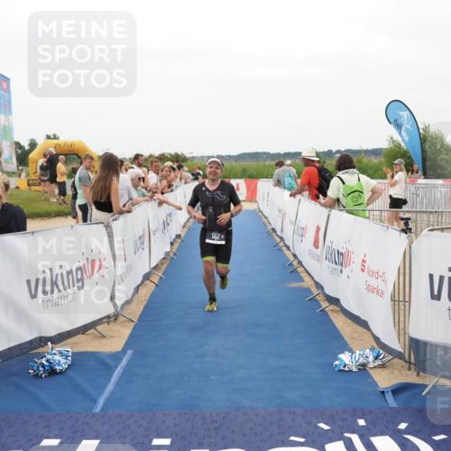 22.06.2025 - Viking Triathlon MichiJ http://msf.ph/oto/8130281 22.06.2025 15:30:25 Ziel 552 meine-sportfotos.de