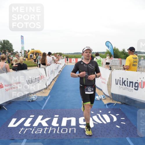 22.06.2025 - Viking Triathlon MichiJ http://msf.ph/oto/8130305 22.06.2025 15:30:26 Ziel 552 meine-sportfotos.de