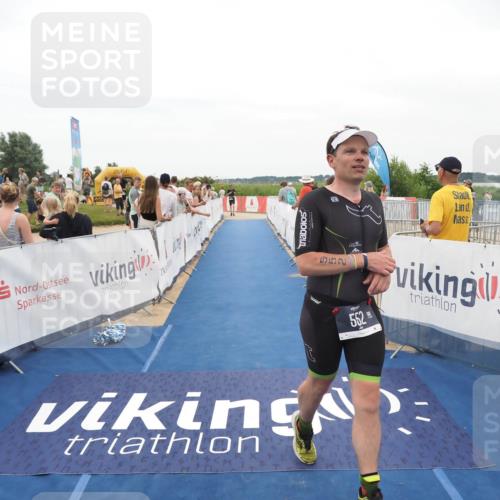 22.06.2025 - Viking Triathlon MichiJ http://msf.ph/oto/8130309 22.06.2025 15:30:26 Ziel 552 meine-sportfotos.de