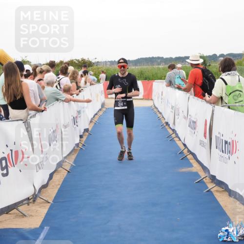 22.06.2025 - Viking Triathlon MichiJ http://msf.ph/oto/8130328 22.06.2025 15:30:32 Ziel 314 meine-sportfotos.de